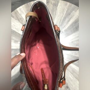 Dooney & Bourne 1975